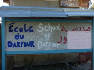Entrada a la Escuela de Darfur